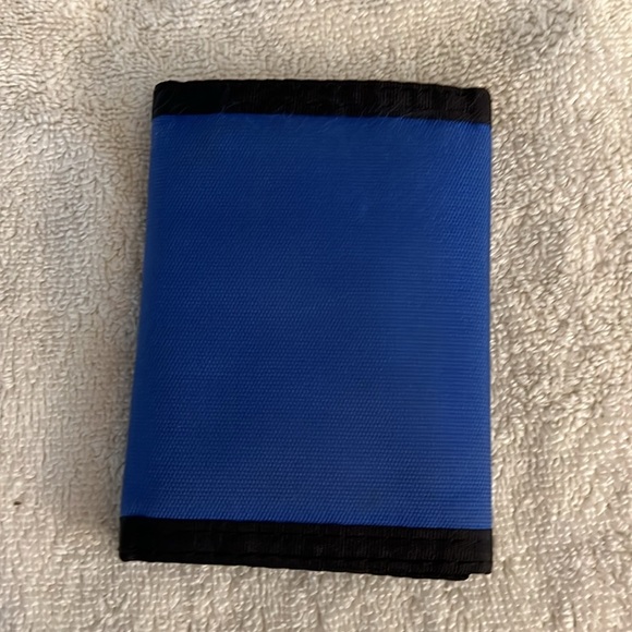 Blue Wallet - Authentic sportsman - Picture 2 of 5